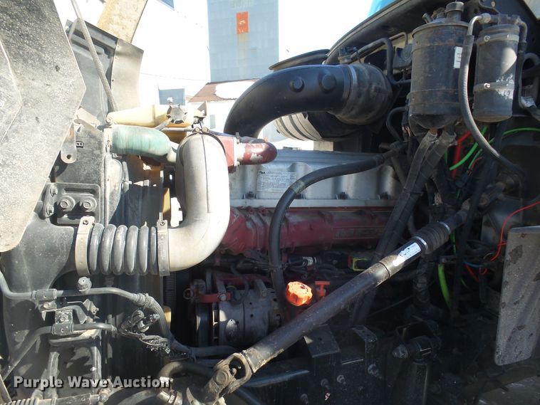 image for item FR9502 2012 Mack CXU613 semi truck