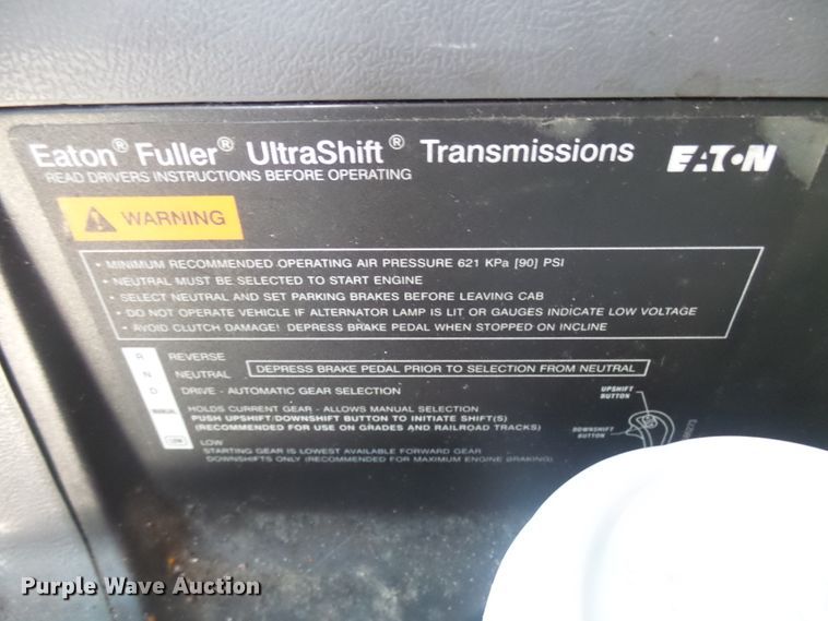 image for item FR9502 2012 Mack CXU613 semi truck