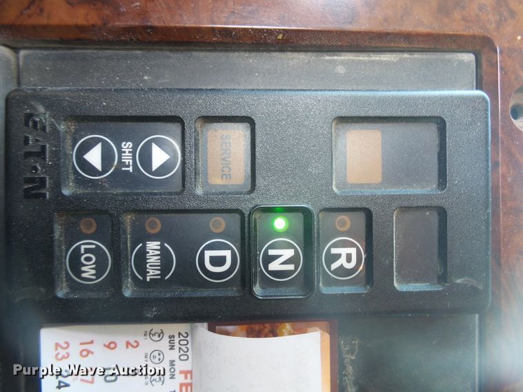 image for item FR9502 2012 Mack CXU613 semi truck