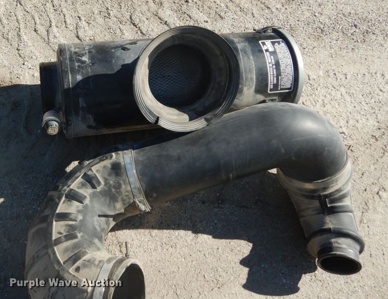 image for item GB9808 1999 Mack CH613 semi truck