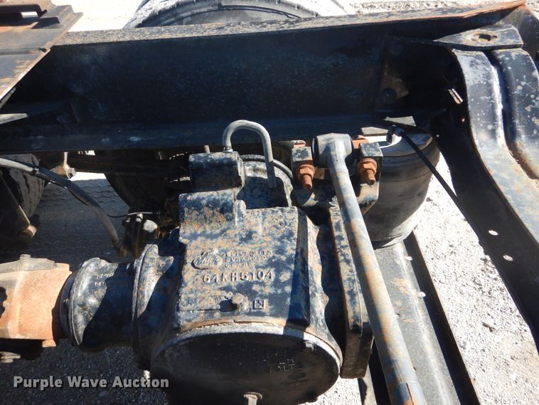 image for item GB9808 1999 Mack CH613 semi truck