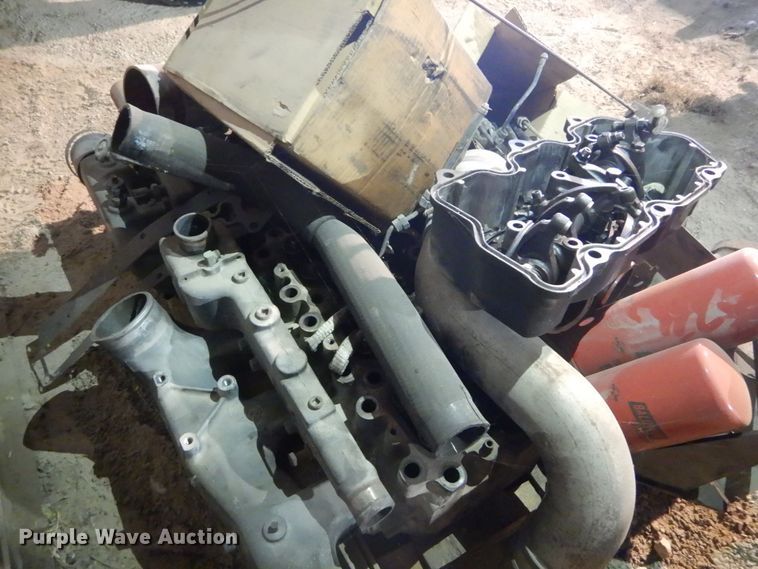 image for item GB9808 1999 Mack CH613 semi truck