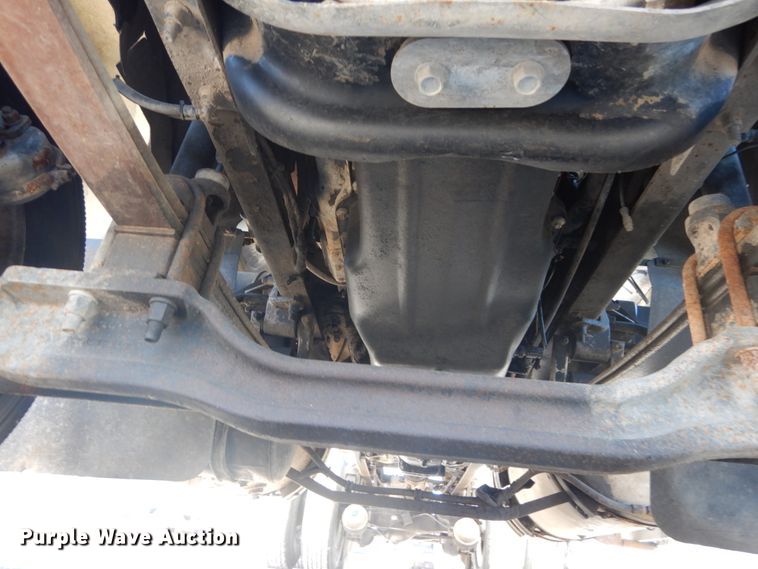 image for item GB9808 1999 Mack CH613 semi truck