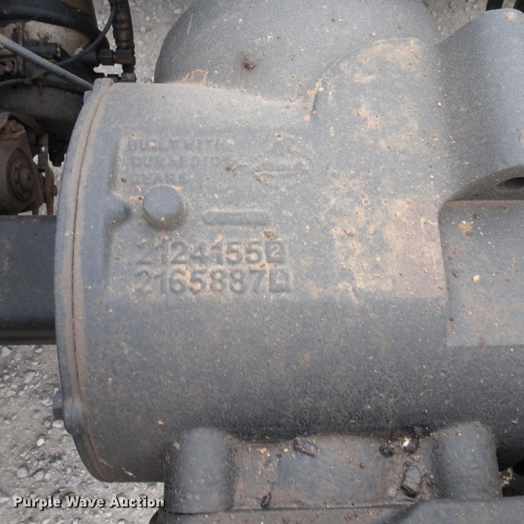 image for item GC9133 2015 Mack CHU613 semi truck