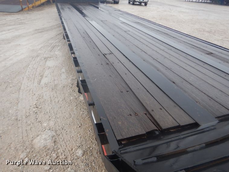 image for item GD9085 1978 Delta DD-46-96 drop deck equipment trailer