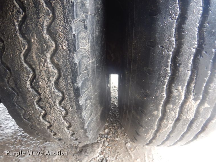 image for item GD9085 1978 Delta DD-46-96 drop deck equipment trailer