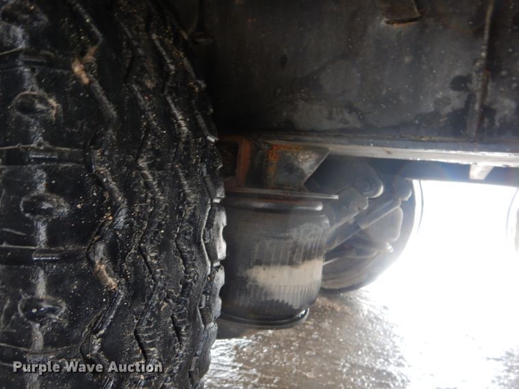 image for item GD9085 1978 Delta DD-46-96 drop deck equipment trailer