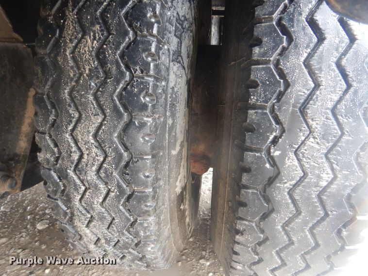 image for item GD9085 1978 Delta DD-46-96 drop deck equipment trailer