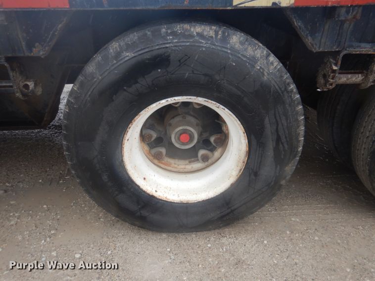 image for item GD9086 1978 Delta DD-46-96 drop deck equipment trailer