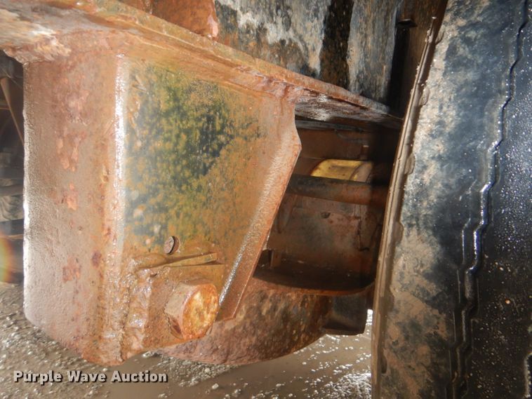 image for item GD9086 1978 Delta DD-46-96 drop deck equipment trailer