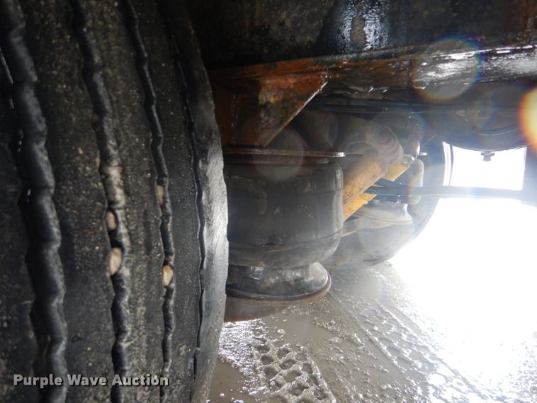 image for item GD9086 1978 Delta DD-46-96 drop deck equipment trailer