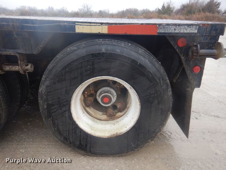 image for item GD9086 1978 Delta DD-46-96 drop deck equipment trailer