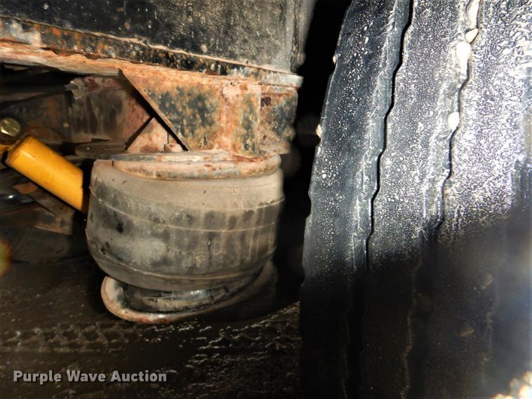 image for item GD9086 1978 Delta DD-46-96 drop deck equipment trailer