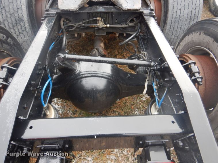 image for item GD9088 2002 Freightliner Columbia semi truck