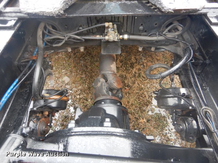 image for item GD9088 2002 Freightliner Columbia semi truck