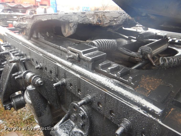 image for item GD9088 2002 Freightliner Columbia semi truck