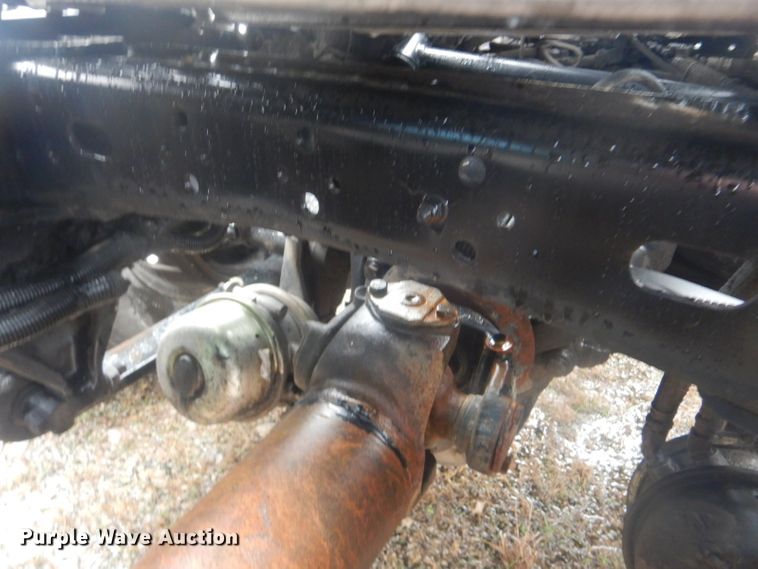 image for item GD9088 2002 Freightliner Columbia semi truck