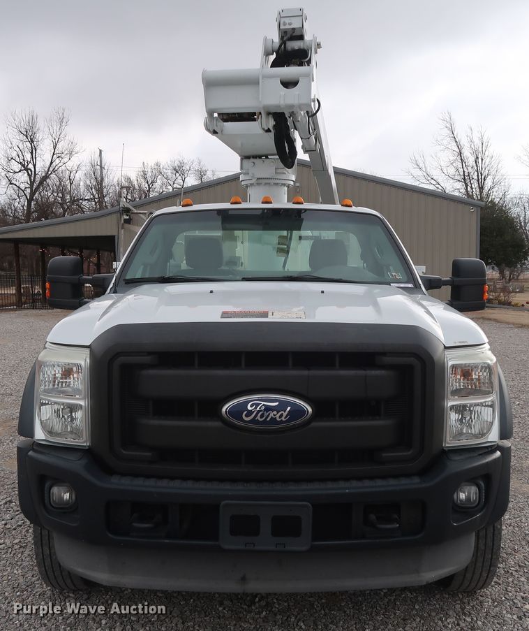 image for item GD9977 2011 Ford F450 Super Duty XL bucket truck