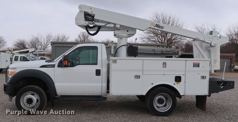 image for item GD9977 2011 Ford F450 Super Duty XL bucket truck