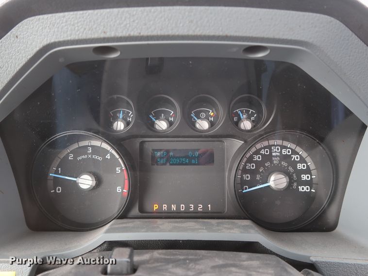 image for item GD9977 2011 Ford F450 Super Duty XL bucket truck