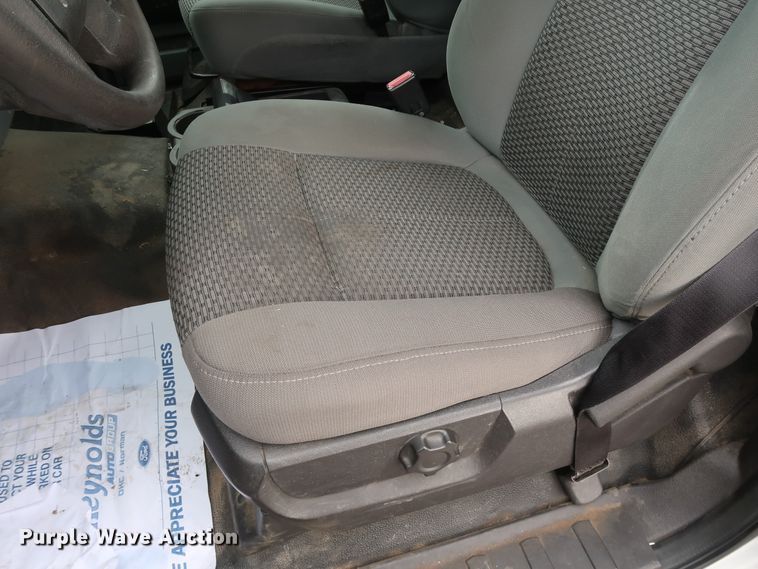 image for item GD9977 2011 Ford F450 Super Duty XL bucket truck