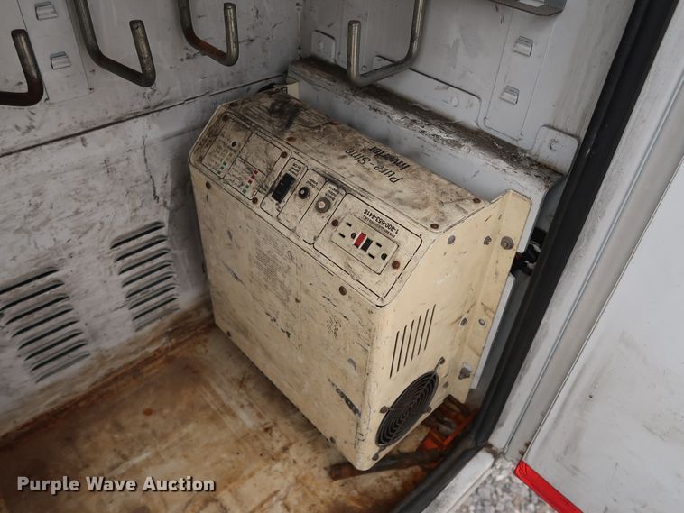 image for item GD9977 2011 Ford F450 Super Duty XL bucket truck