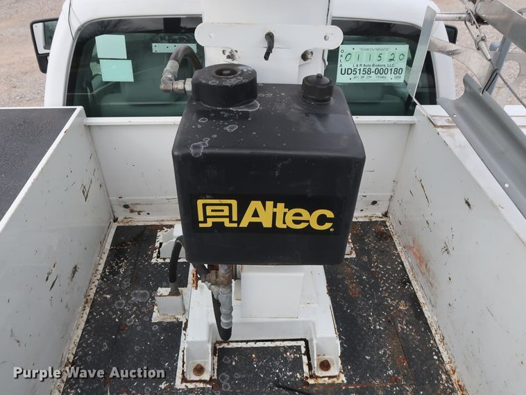 image for item GD9977 2011 Ford F450 Super Duty XL bucket truck