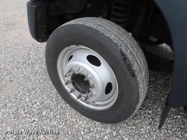 image for item GD9977 2011 Ford F450 Super Duty XL bucket truck