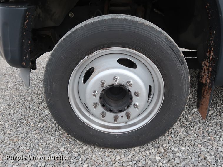 image for item GD9977 2011 Ford F450 Super Duty XL bucket truck