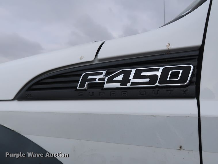 image for item GD9977 2011 Ford F450 Super Duty XL bucket truck