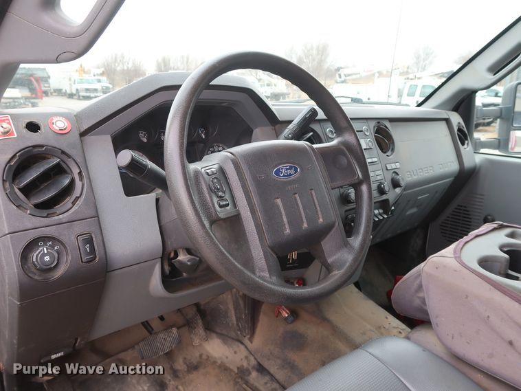 image for item GD9978 2012 Ford F550 Super Duty XL SuperCab flatbed treater truck