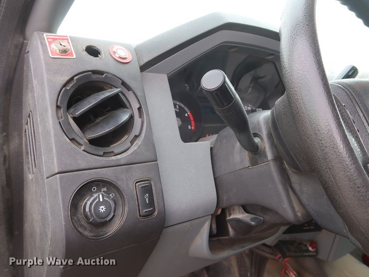 image for item GD9978 2012 Ford F550 Super Duty XL SuperCab flatbed treater truck