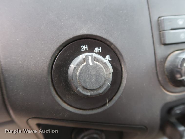 image for item GD9978 2012 Ford F550 Super Duty XL SuperCab flatbed treater truck