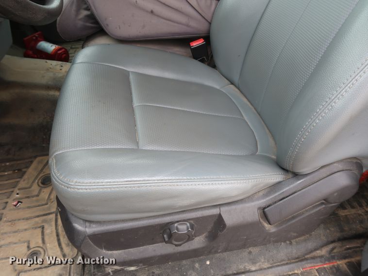 image for item GD9978 2012 Ford F550 Super Duty XL SuperCab flatbed treater truck