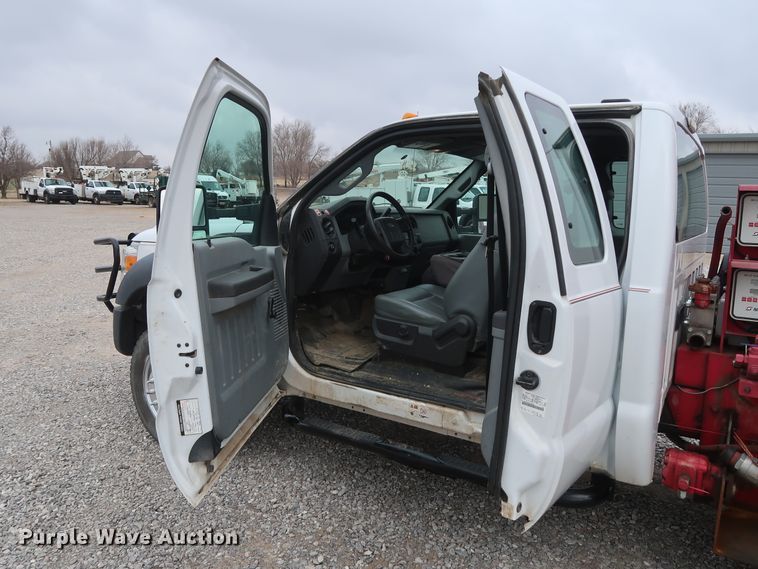 image for item GD9978 2012 Ford F550 Super Duty XL SuperCab flatbed treater truck