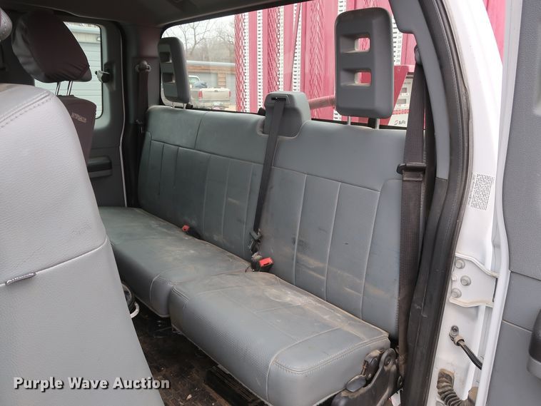 image for item GD9978 2012 Ford F550 Super Duty XL SuperCab flatbed treater truck