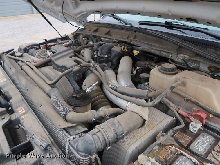 image for item GD9978 2012 Ford F550 Super Duty XL SuperCab flatbed treater truck