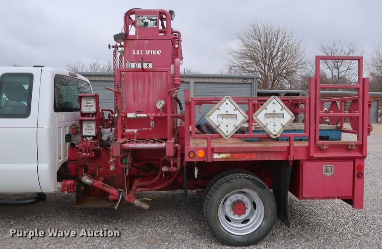 image for item GD9978 2012 Ford F550 Super Duty XL SuperCab flatbed treater truck