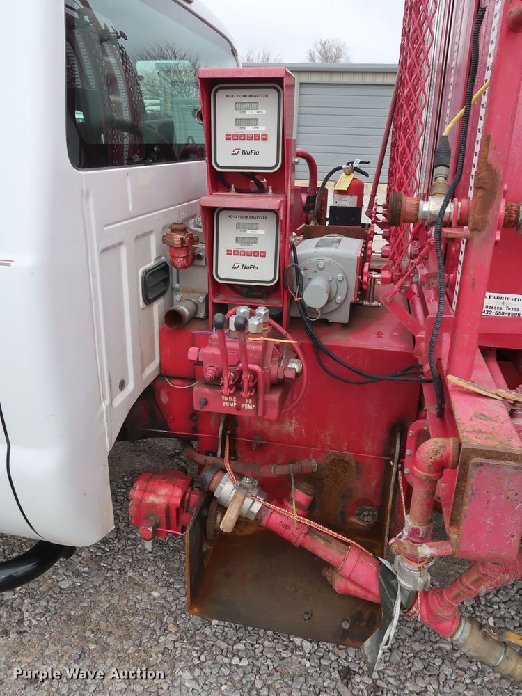 image for item GD9978 2012 Ford F550 Super Duty XL SuperCab flatbed treater truck