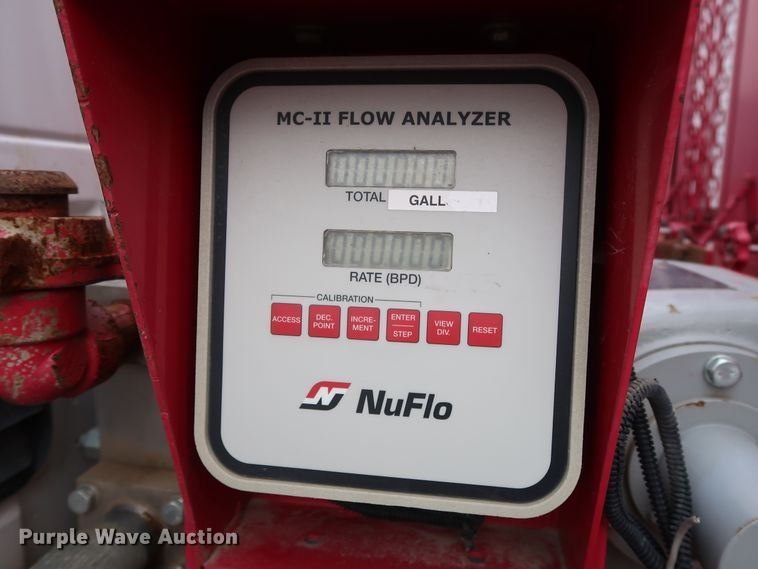 image for item GD9978 2012 Ford F550 Super Duty XL SuperCab flatbed treater truck