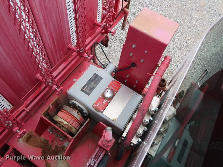 image for item GD9978 2012 Ford F550 Super Duty XL SuperCab flatbed treater truck