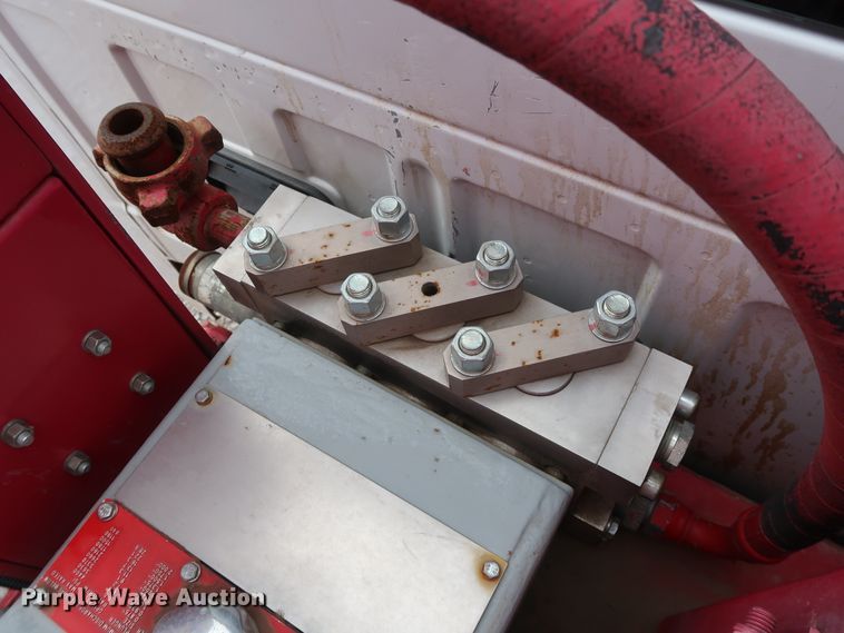 image for item GD9978 2012 Ford F550 Super Duty XL SuperCab flatbed treater truck