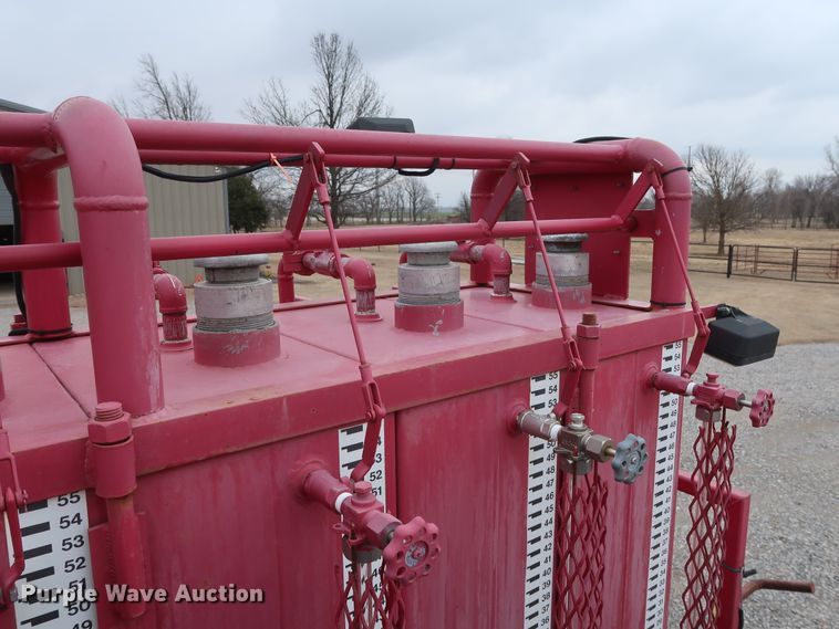 image for item GD9978 2012 Ford F550 Super Duty XL SuperCab flatbed treater truck