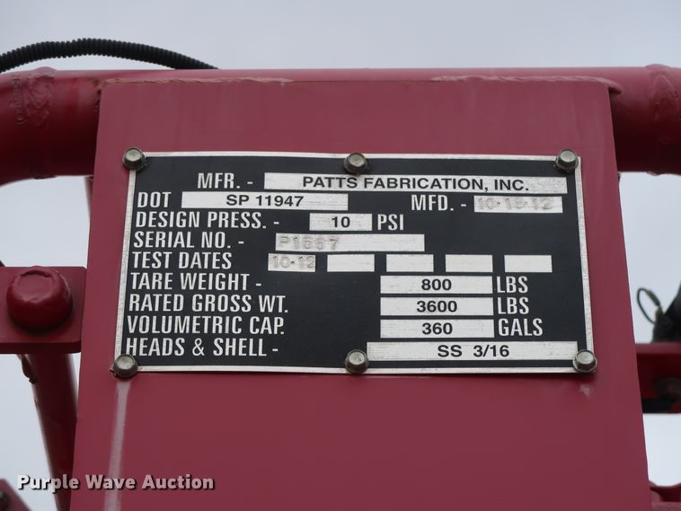 image for item GD9978 2012 Ford F550 Super Duty XL SuperCab flatbed treater truck