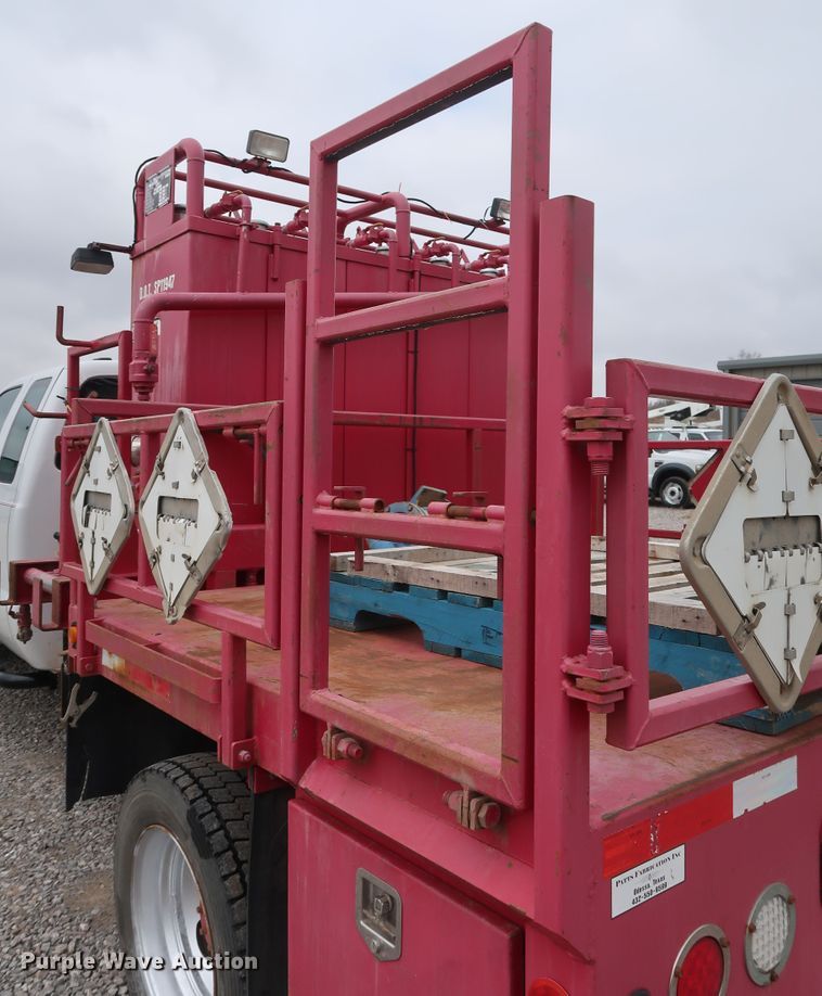 image for item GD9978 2012 Ford F550 Super Duty XL SuperCab flatbed treater truck