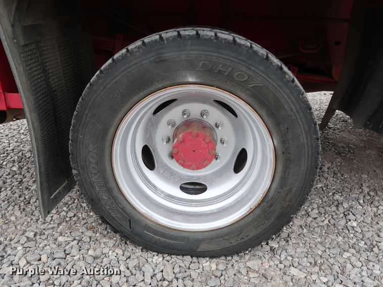 image for item GD9978 2012 Ford F550 Super Duty XL SuperCab flatbed treater truck