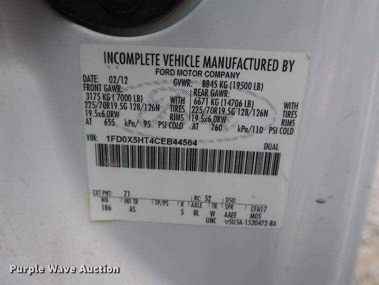 image for item GD9978 2012 Ford F550 Super Duty XL SuperCab flatbed treater truck