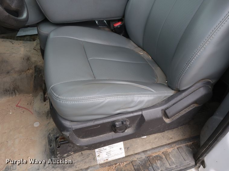 image for item GD9979 2012 Ford F550 Super Duty XL SuperCab flatbed treater truck