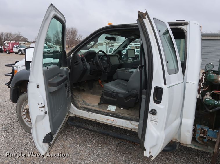 image for item GD9979 2012 Ford F550 Super Duty XL SuperCab flatbed treater truck