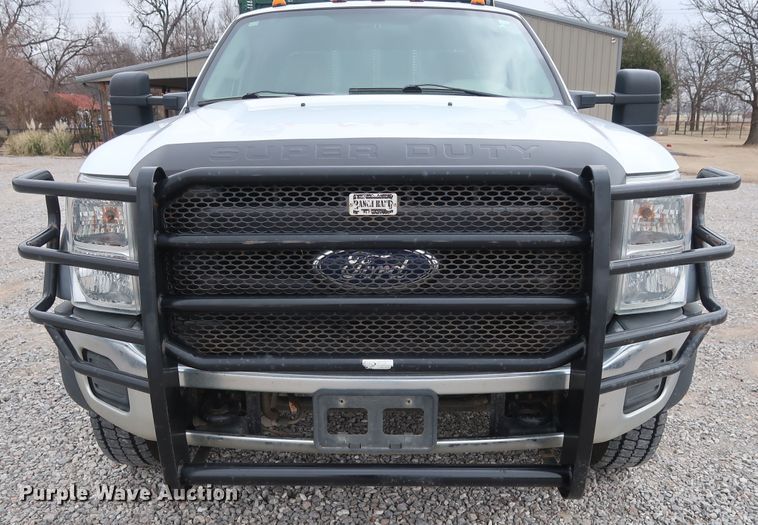 image for item GD9979 2012 Ford F550 Super Duty XL SuperCab flatbed treater truck